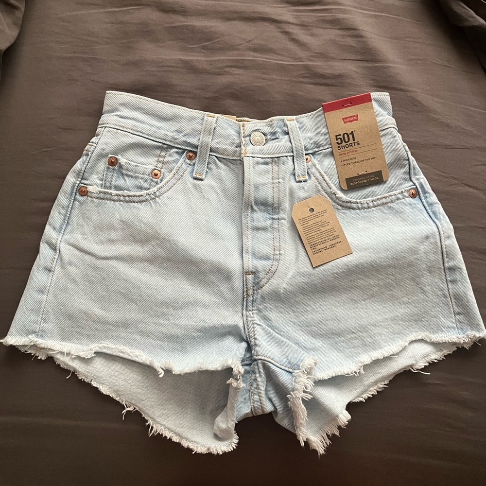 Levi's Jean Shorts NWT